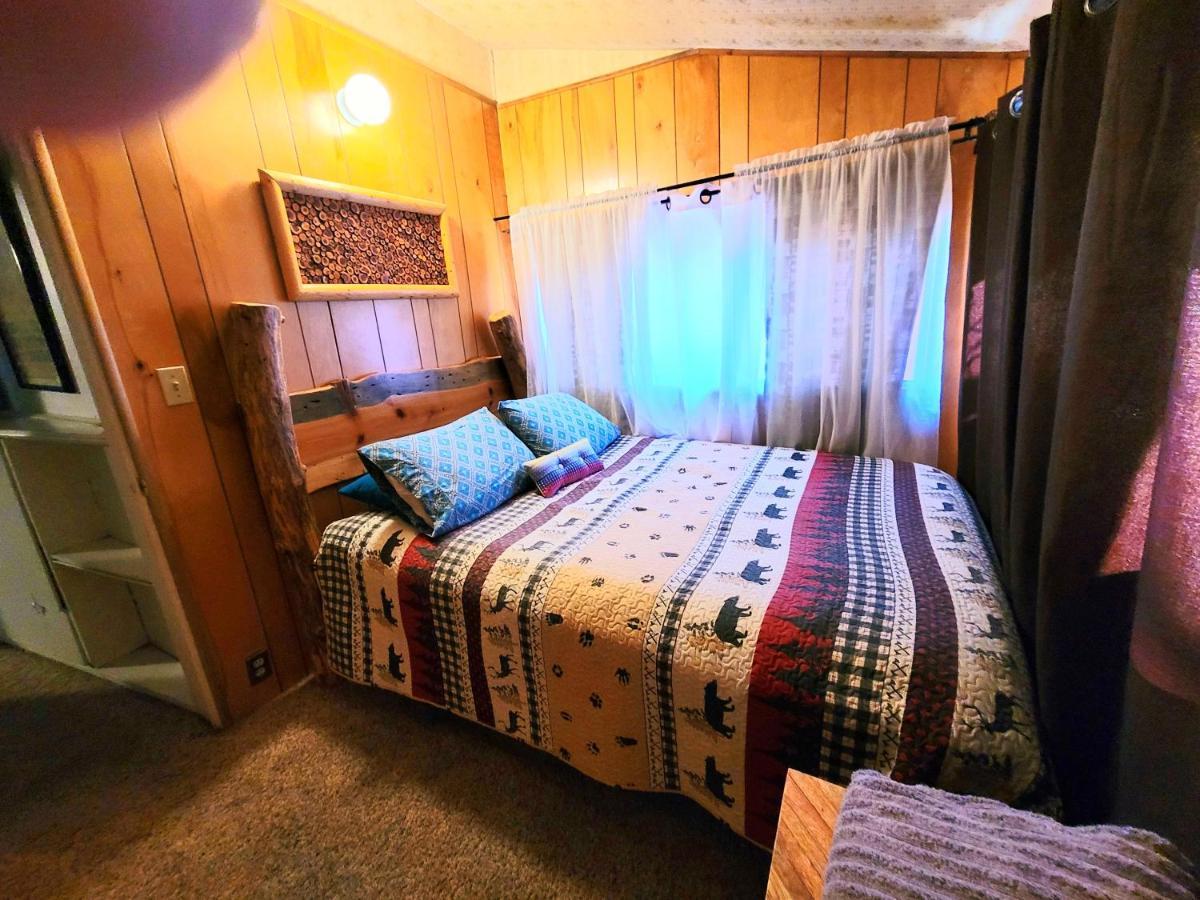 Green Cabin In Big Bear Lake 3 Bdr Pets Friendly Big Bear City Esterno foto